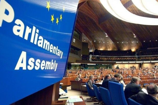 Macarıstan nümayəndə heyətinin rəhbəri Azərbaycanla əlaqədar AŞPA sədrinə məktub ünvanlayıb